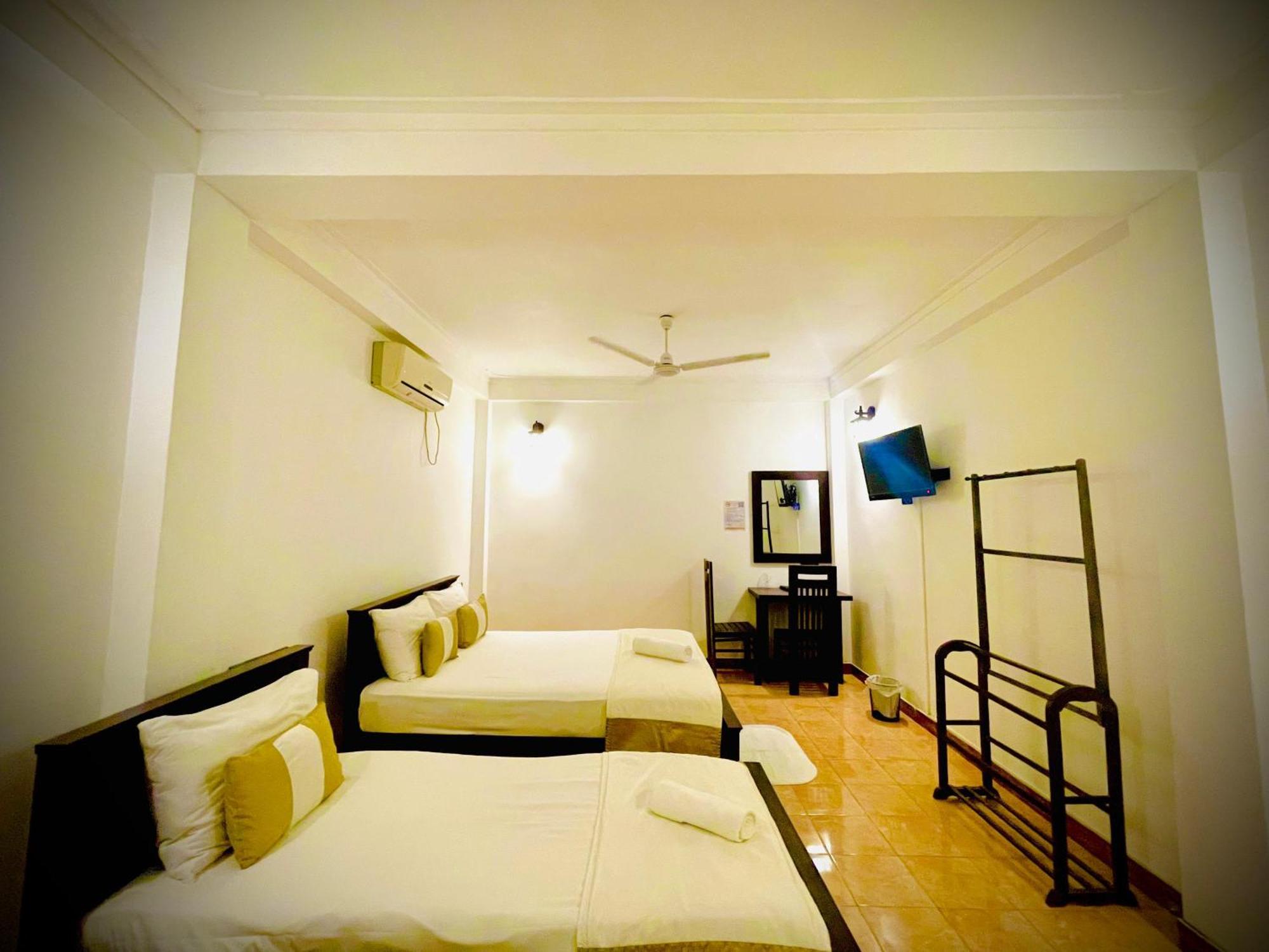 Hotel Grand Casa 캔디 외부 사진