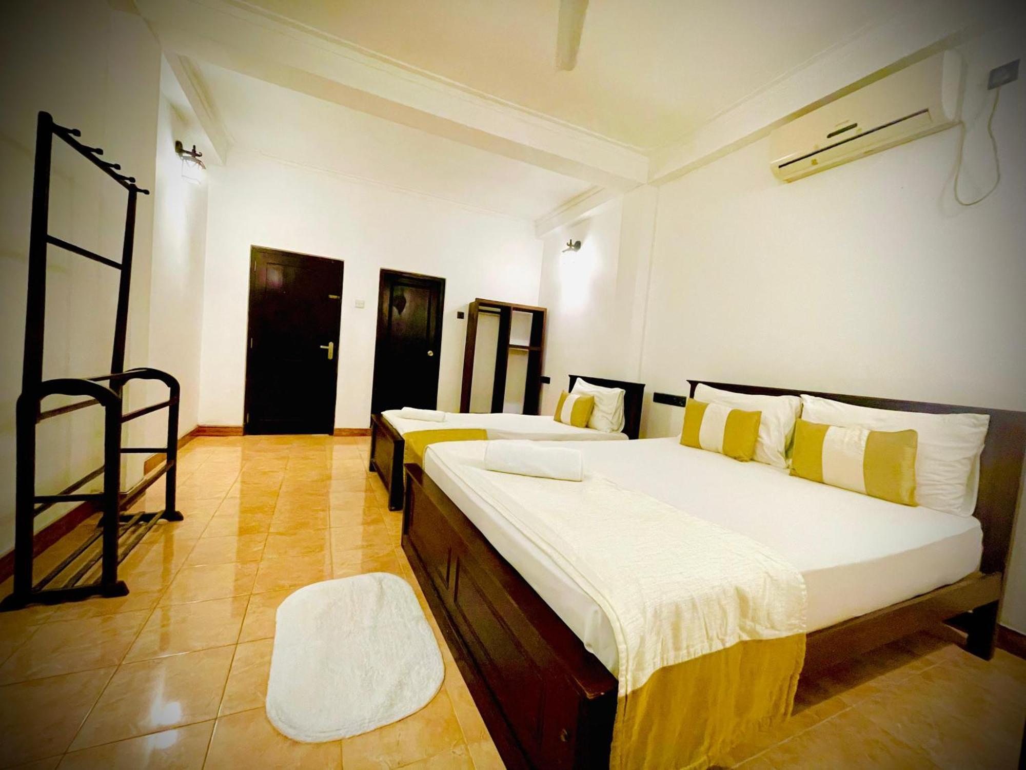 Hotel Grand Casa 캔디 외부 사진